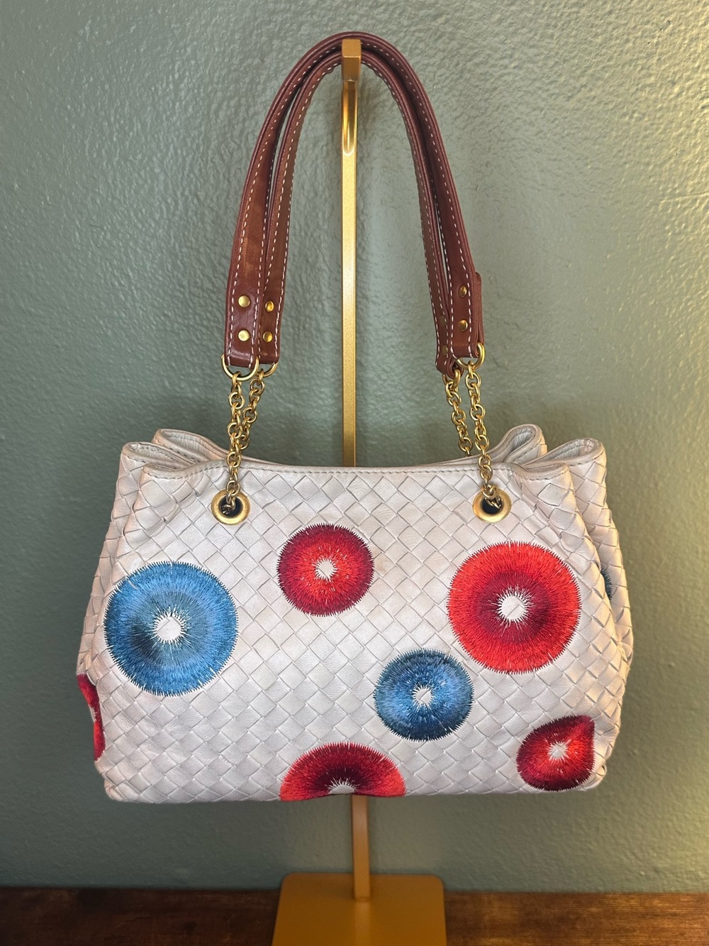 Rare Bottega Veneta Intrecciato Embroidered Leather Handbag | Made in Italy - Picture 3 of 16